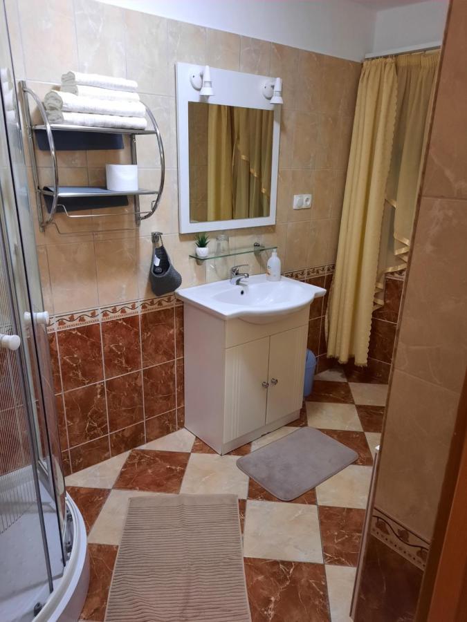 Ambrozia Guesthouse Nagykanizsa Ngoại thất bức ảnh