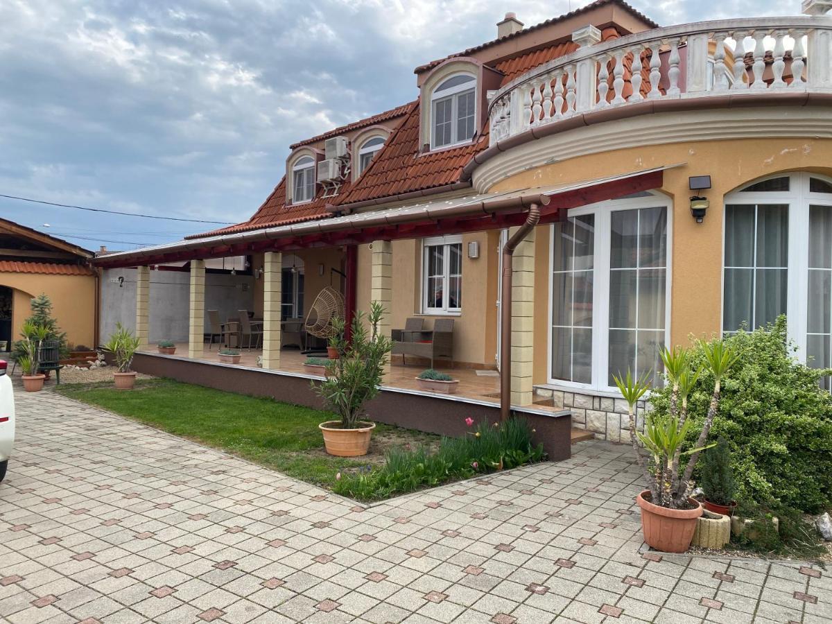 Ambrozia Guesthouse Nagykanizsa Ngoại thất bức ảnh