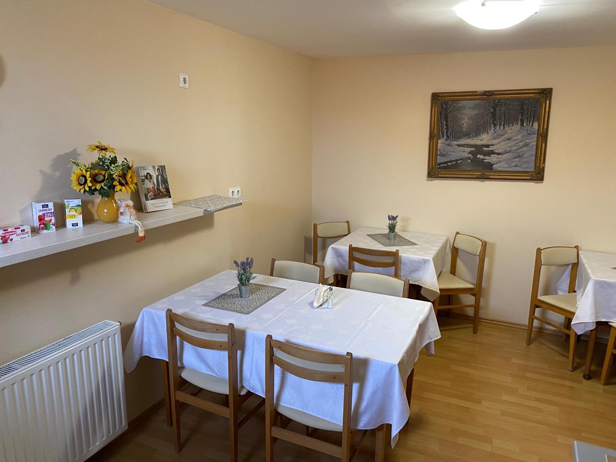 Ambrozia Guesthouse Nagykanizsa Ngoại thất bức ảnh