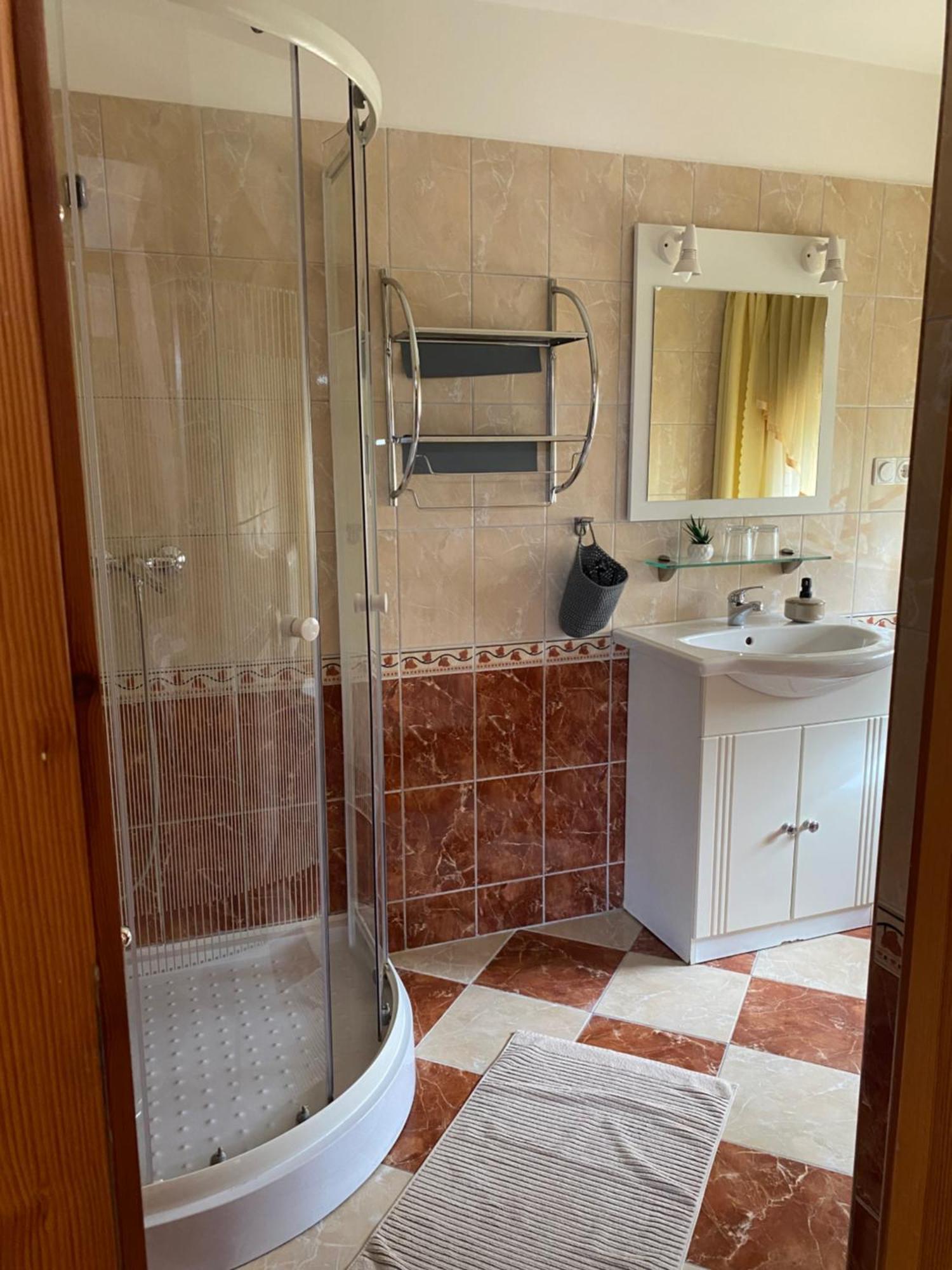 Ambrozia Guesthouse Nagykanizsa Ngoại thất bức ảnh