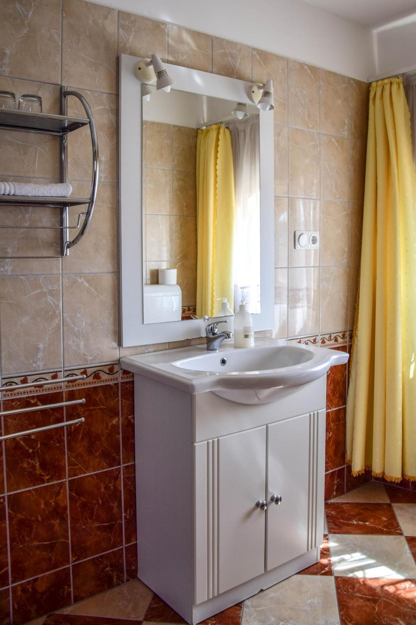 Ambrozia Guesthouse Nagykanizsa Ngoại thất bức ảnh
