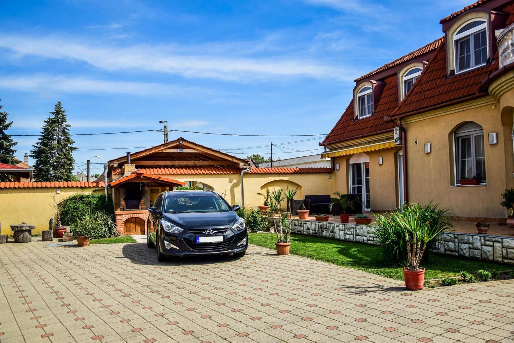 Ambrozia Guesthouse Nagykanizsa Ngoại thất bức ảnh